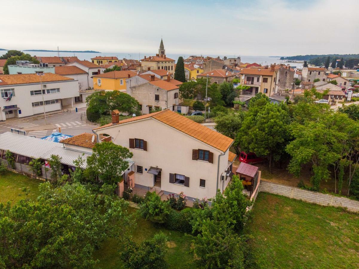 Apartments Centar 365 Fažana Buitenkant foto